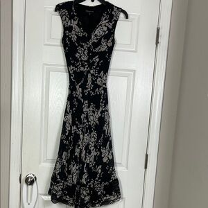 Jones New York Black and Cream Floral Midi Dress